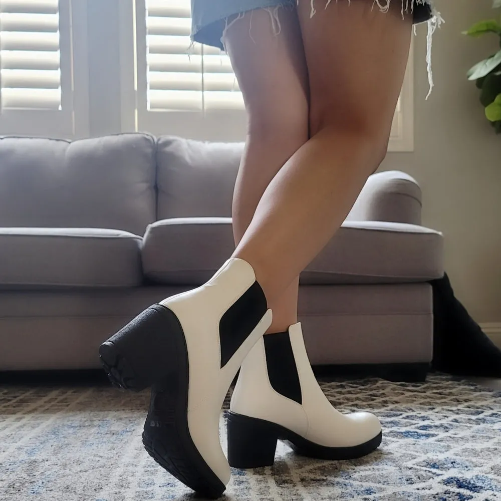 White love Chunky Heel boots